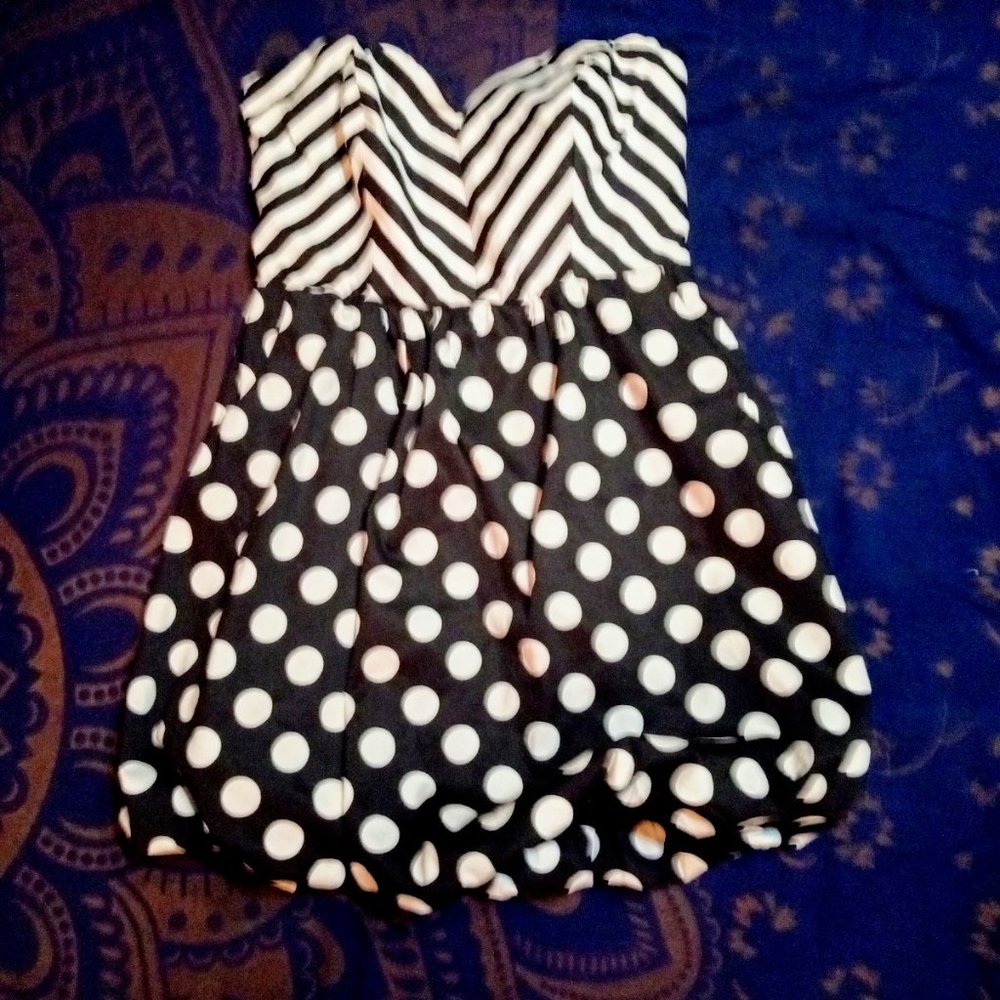 Y2K Strapless Sweetheart Black White Polkadot Bubble Hem Dress Sz L NWOT